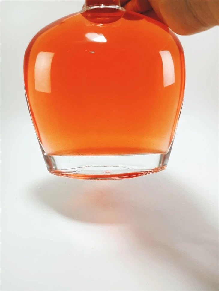 Factory Produced Thick Bottom Vodka/Whisky/Sherry/Rum Glass Bottle 700ml